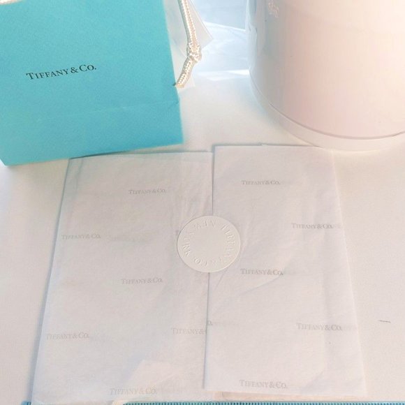 NEW Tiffany & Co. Elsa Peretti Cross  Necklace Pendant Silver 925 W/case  box - Picture 5 of 11